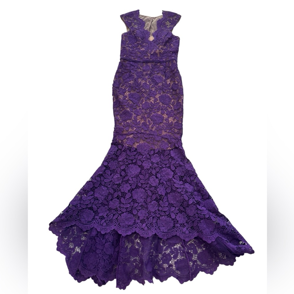 MARCHESSA NOTTE***Elegant Purple Guipure Lace Evening Gown***US 6***$1095